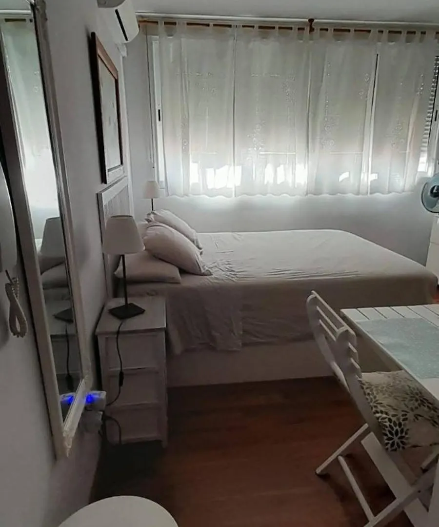 Estudio Central En Zona Petonal Y Cerca A La Playa Torremolinos 0*,  Spain
